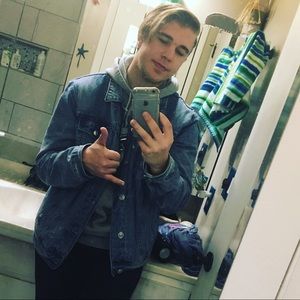 Meet your Posher, Kaden